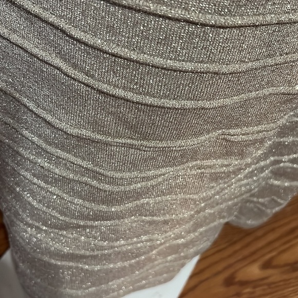 Gold sequin, Fredricks of Hollywood large - Picture 8 of 12